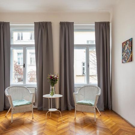Welcoming Flat In Vinohrady By Prague Days Apartment Exterior photo